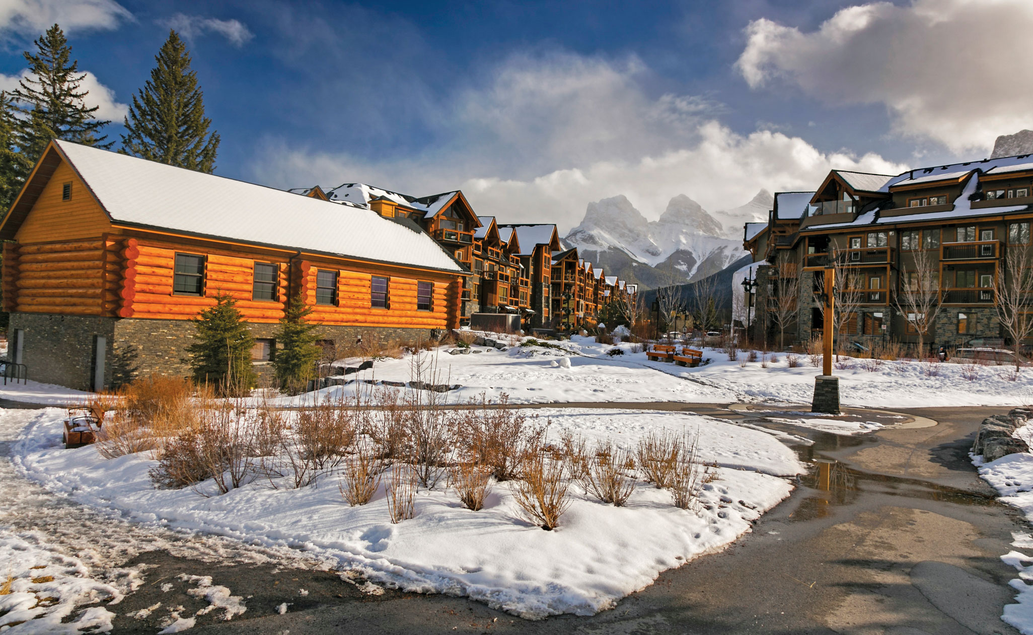 considering-condo-fees-mountain-real-estate-magazine